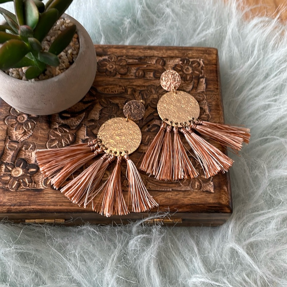🎄Rose gold tone tassel earrings